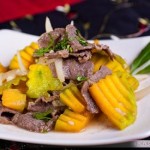 Cách làm bí đỏ xào thịt hộp, cach lam bi do xao thit hop