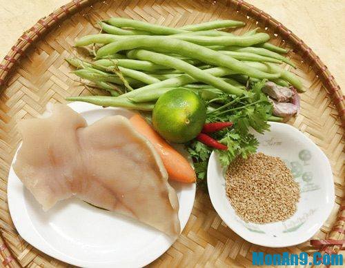 Nguyên liệu làm gỏi đậu cô ve tai heo